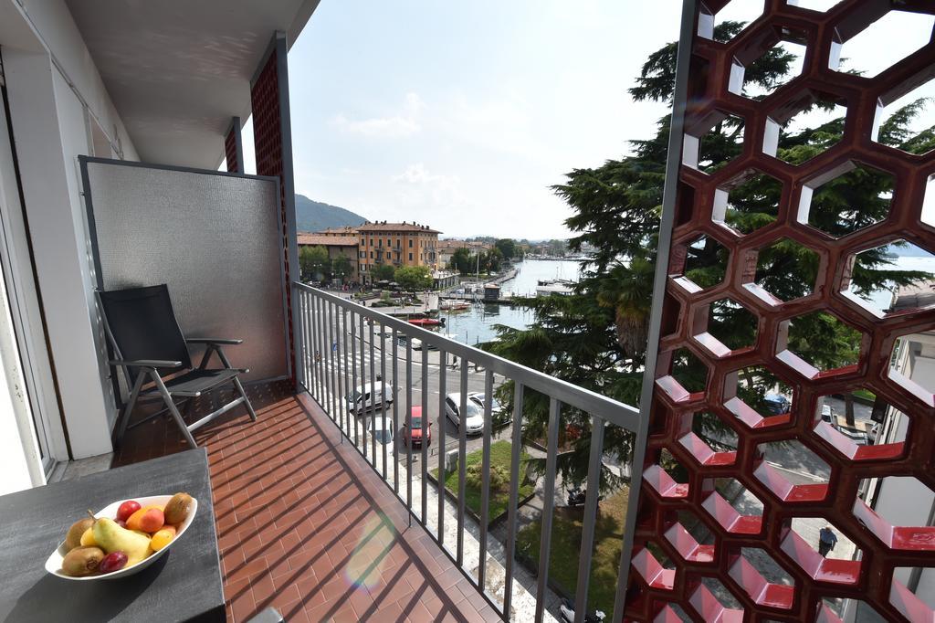 Ambra - The Only Lakeside In