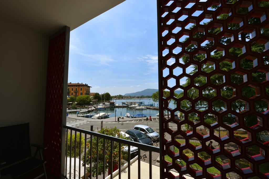Ambra - The Only Lakeside In Hotel 3*